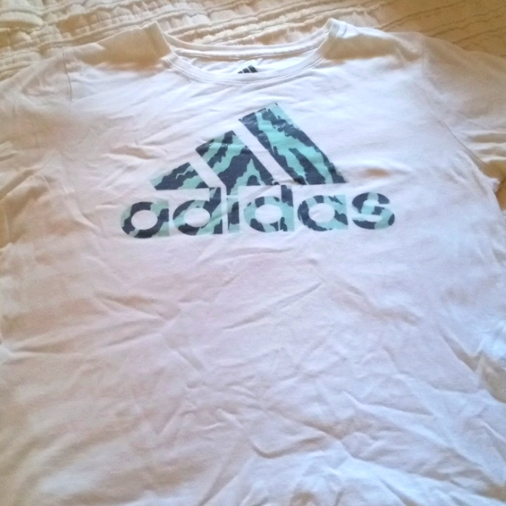 Adidas tee